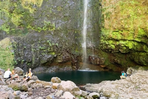 Caldeirão Verde: Queimadas PR9 Transfer Hike