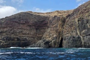 Tour in barca lungo la costa di Calheta