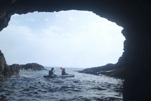 Calheta Kayak Adventure: Zimbralinho beach or Cal islet tour