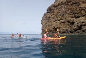 Calheta Kayak Adventure: Zimbralinho beach or Cal islet tour