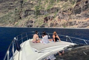 Calheta: Private Charter – Aestus Luxury Boat