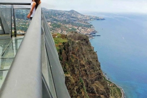 Câmara de Lobos/Sky Walk (Cabo Girão) : Guided Tuk Tuk Tour