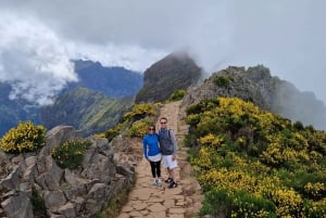 Discover Madeira's idyllic hikes & beauty on foot & wheels!