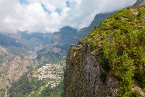 Do Funchal - Tuk Tuk-tur i Nun's Valley (2h30)
