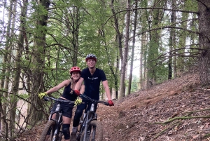 PASSEIO DE BICICLETA FÁCIL EM LEVADA
