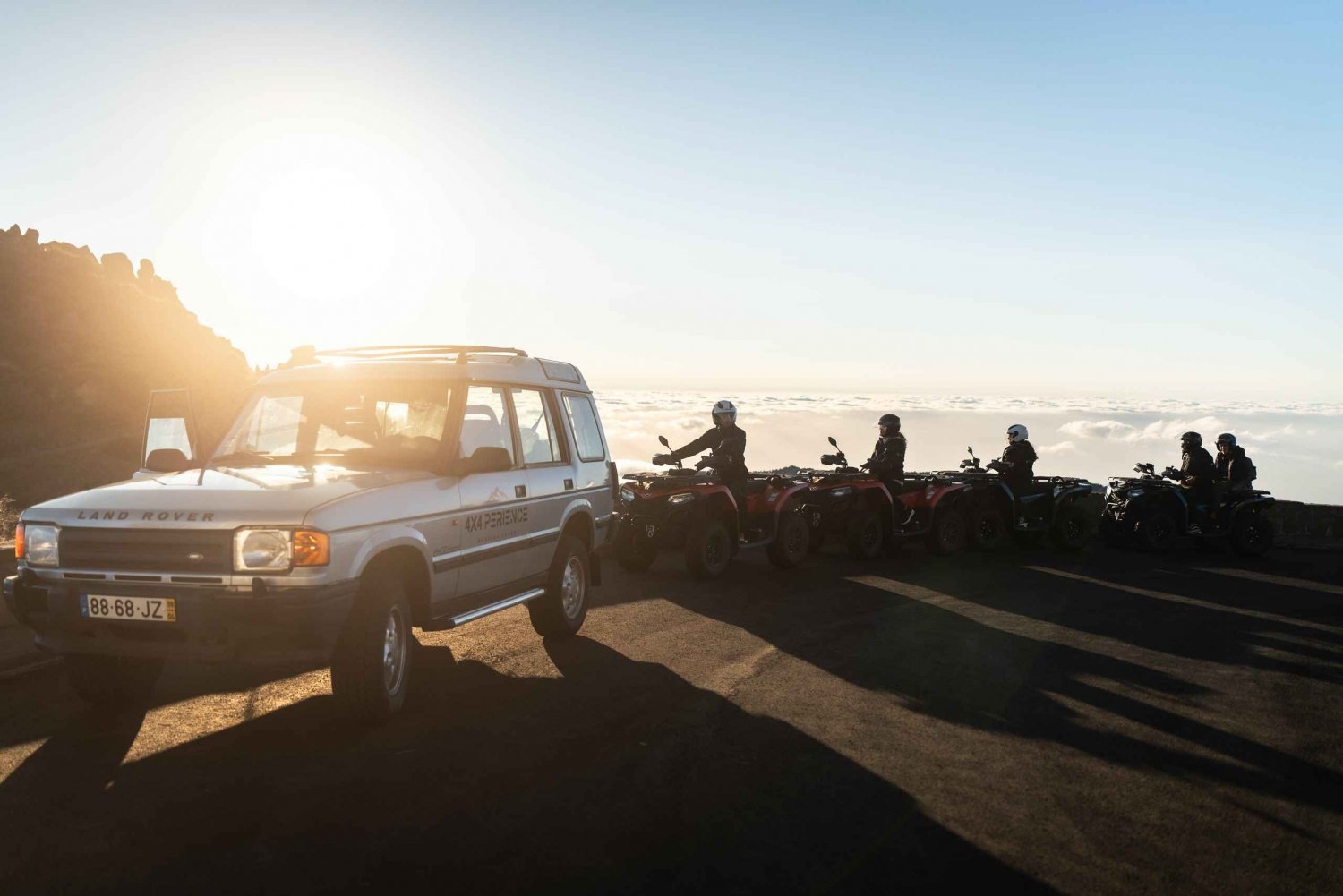 Amanecer Épico: Aventura en quad todoterreno