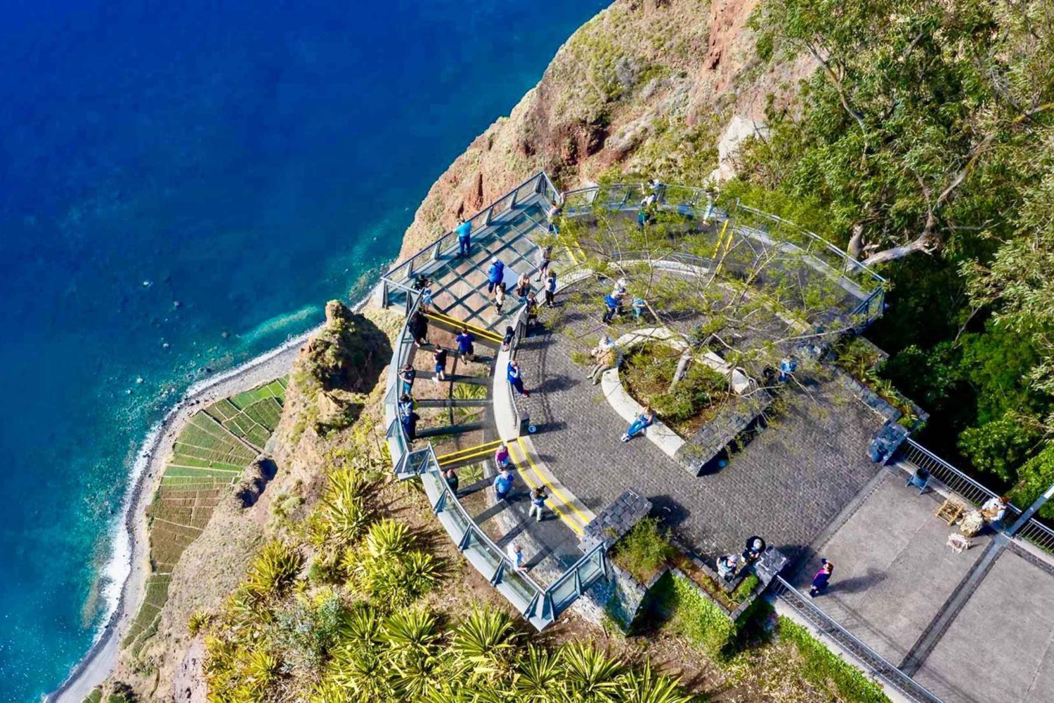 Kwiaty lasu, Câmara de Lobos Wycieczka jeepem 4x4