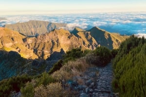 Van Achada do Teixeira: Enkele reis naar Pico do Arieiro