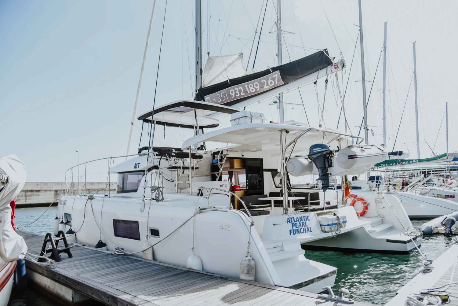 Da Funchal: Crociera al tramonto a Cabo Girao su catamarano di lusso
