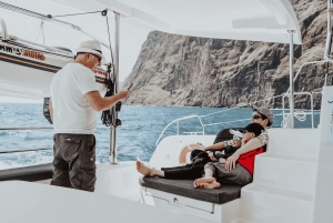 Da Funchal: Crociera al tramonto a Cabo Girao su catamarano di lusso