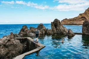 Desde Funchal: tour de 1 día en jeep por Fanal, Porto Moniz y Seixal
