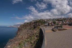 From Funchal: Garajau Tuk-Tuk Tour with Christ King Statue