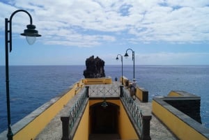 From Funchal: Levada Nova Hiking Tour with stopover at beach