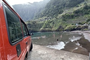 From Funchal: Private Eastern or Western Jeep Tour
