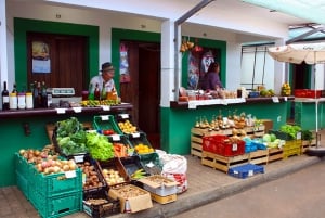 From Funchal: Sunday Market and Santo da Serra Half-Day Tour