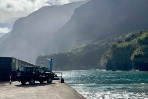 From Funchal: West Madeira Jeep 4x4 Day Tour with Pickup