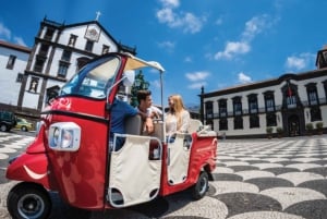 Funchal at Night Private Tour by Tuk Tuk