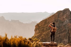 Funchal: Sunrise Pico do Arieiro & Pico Ruivo Hike Transfer