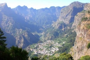 Funchal: Eira do Serrado Nun´s Valley viewpoint tuk tuk Tour