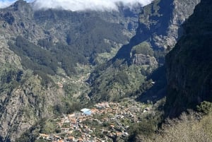 Funchal: Eira do Serrado Nun´s Valley viewpoint tuk tuk Tour