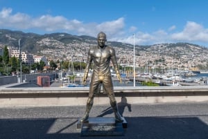 Funchal: Old Town Tuk Tuk Tour with Drop-Off at CR7 Museum