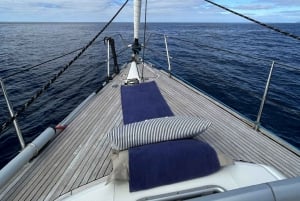 Funchal: Halv- och heldagstur med privat segelbåt