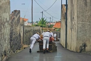 Funchal: Monte and Old Town Tour by Tuk-Tuk