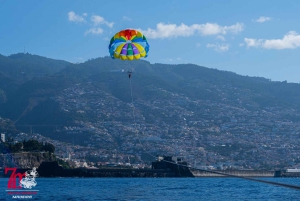 Funchal: Parasailing-tur på Madeiras kyst