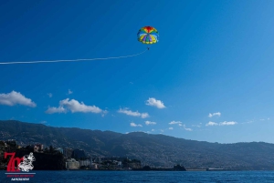 Funchal: Parasailing-tur på Madeiras kyst