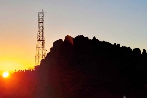 Funchal: Pico do Arieiro Sunrise Jeep Tour with Pickup