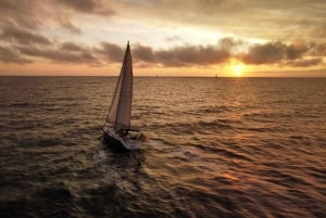 Funchal: Private Sailing Sunrise, Sunset & Moonlight Cruises