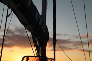 Funchal: Sunset Sailing Private Tour
