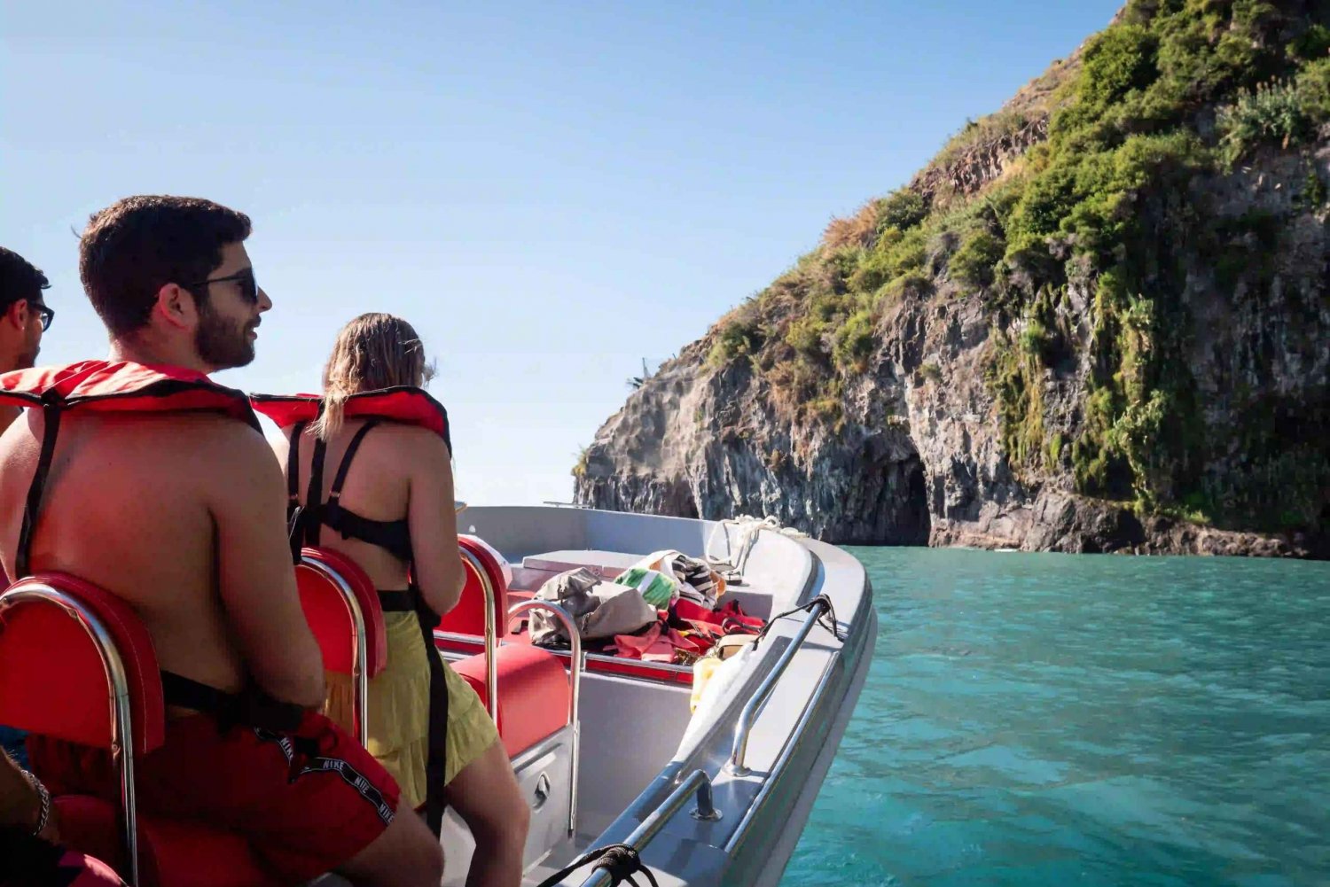 Funchal: Thrilling Speedboat tour - Madeira sparkling waters