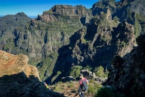 Hiking in Madeira: From Pico Areeiro to Pico Ruivo