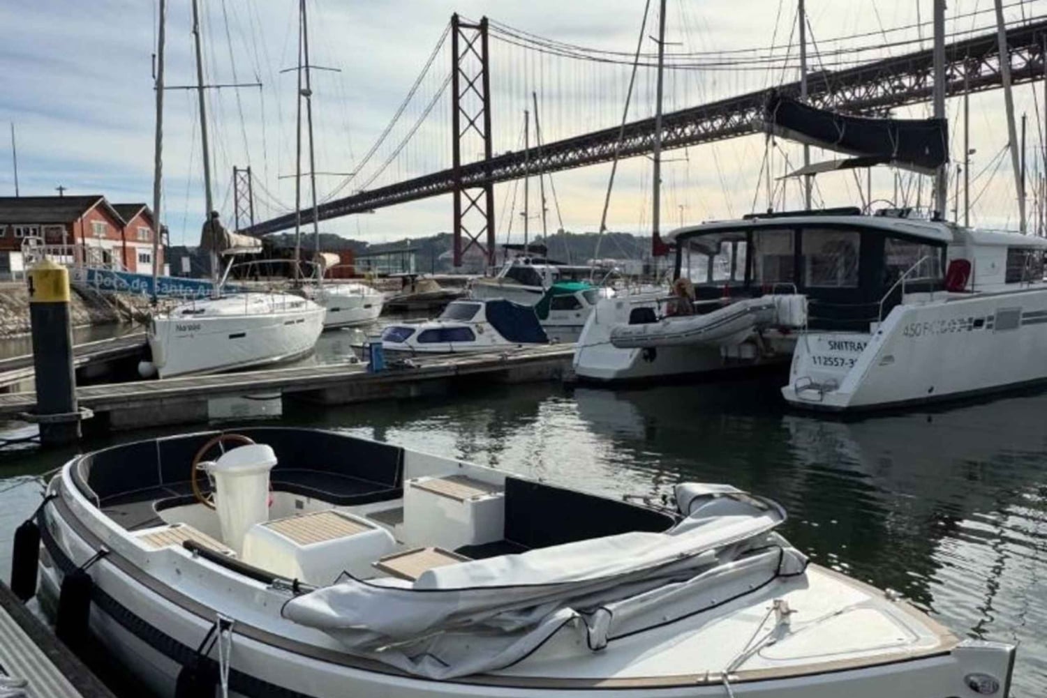 Lizboński rejs z kawą: luksusowa łódź, pastel de nata