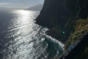 Madeira: 4x4 Jeep Tour with Beach Visit and Local Meal