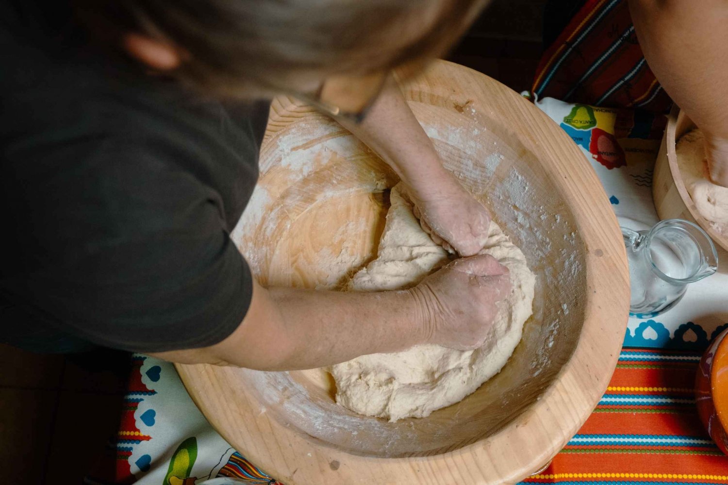 Madeira: Bolo do Caco-bageundervisning med en lokal familie