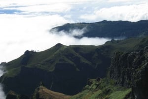 Madeira: Full-Day Pico Ruivo / Achada do Teixeira Walk