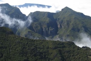 Madeira: Full-Day Pico Ruivo / Achada do Teixeira Walk