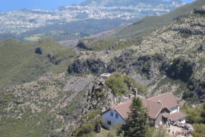 Madeira: Full-Day Pico Ruivo / Achada do Teixeira Walk