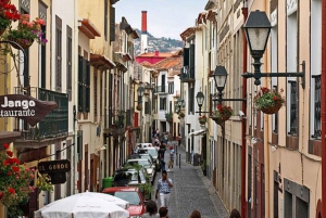 Madeira: Tour histórico por Funchal en tuk tuk guiado por MadTuk