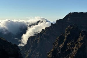 Madeira: Heavenly Sunset Pico do Arieiro with Snacks & Wine