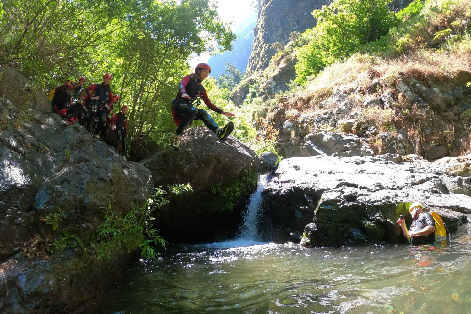 Madeira: Experiência de Canyoning Intermediária (Nível 2)