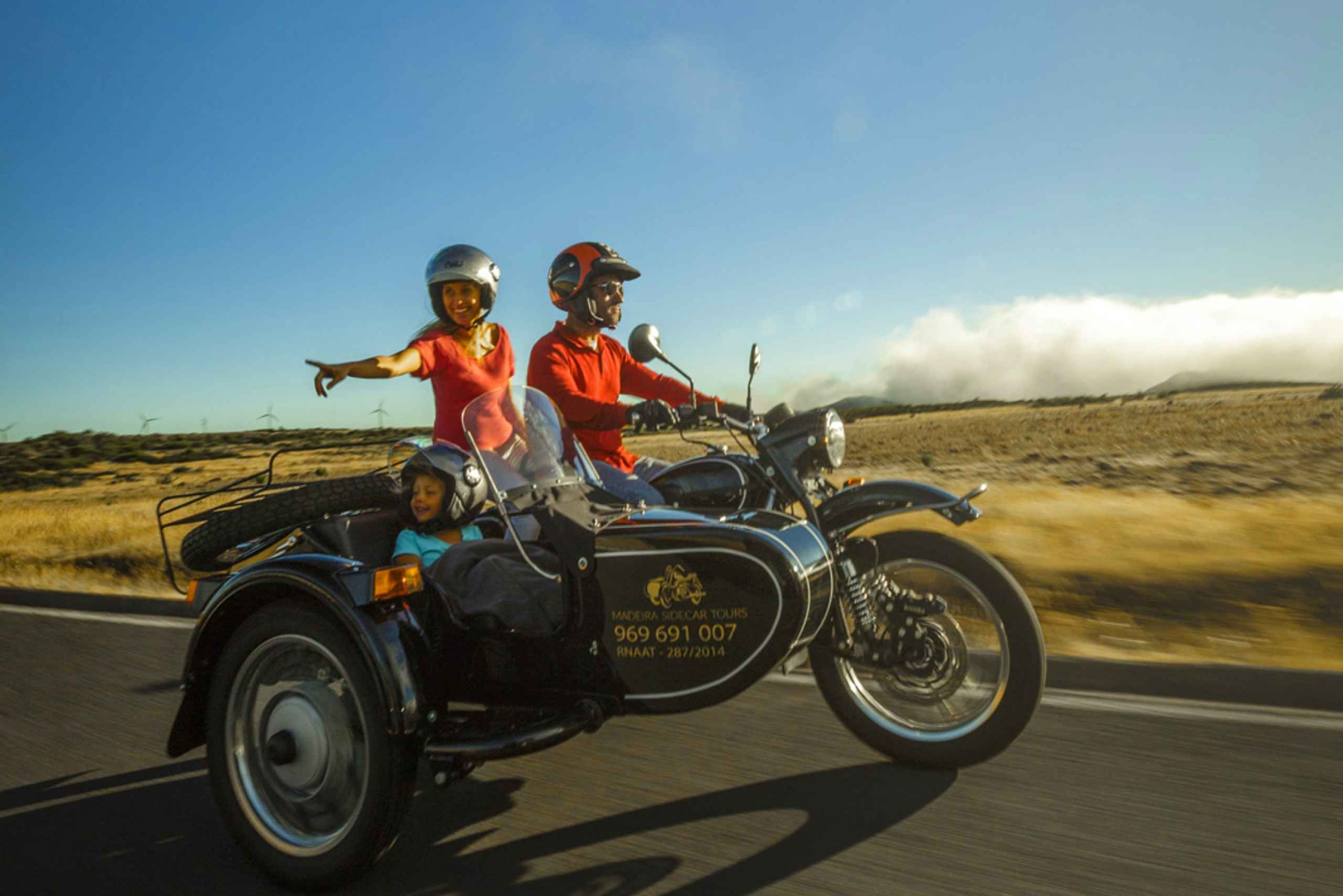 マデイラ島: サイドカーで巡る 3 時間の旧道ツアー