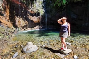 Madeira: Jeep 4x4 Safari Tour with Porto Moniz Natural Pools