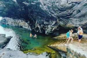 Madeira: Jeep 4x4 Safari Tour with Porto Moniz Natural Pools