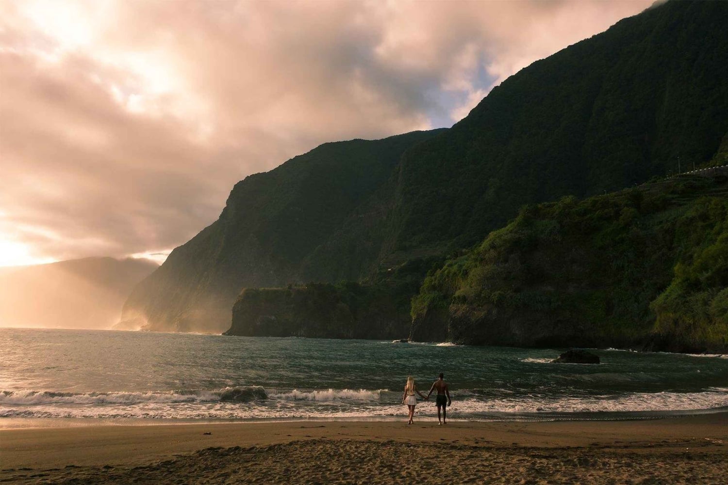 Madeira Jeep Tour 4x4 VIP Fanal Forest, Seixal Beach...