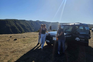 Madeira: Jeep-tur med zipline, gunga och vulkaniska pooler