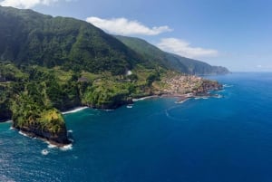 マデイラ島：自然のプールと崖を巡る西後期ツアー