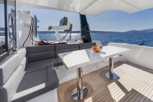 Madeira: Luxuriöse 4-stündige Kreuzfahrt auf einem privaten Katamaran